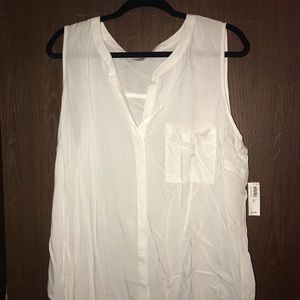 Bnwt white button up sleeveless old navy shirt